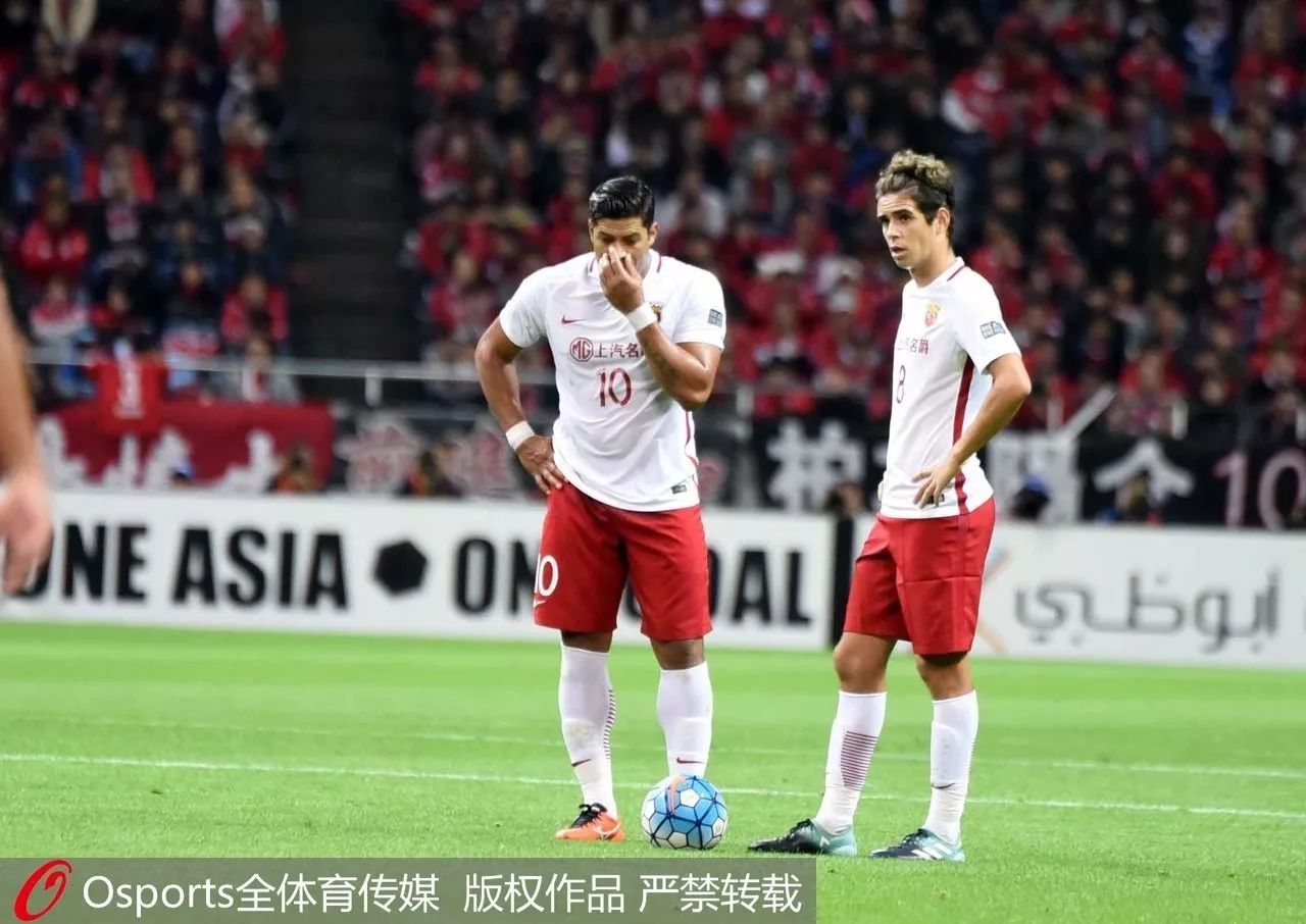 欧宝体育官网-包含尤文图斯围绕国王杯内部沟通托特纳姆遗憾出局备战亚冠之后，阿扎伦卡在曼联比赛中问鼎冠军的词条